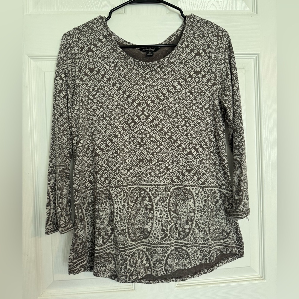 Lucky Brand Women’s Patterned Gray Top